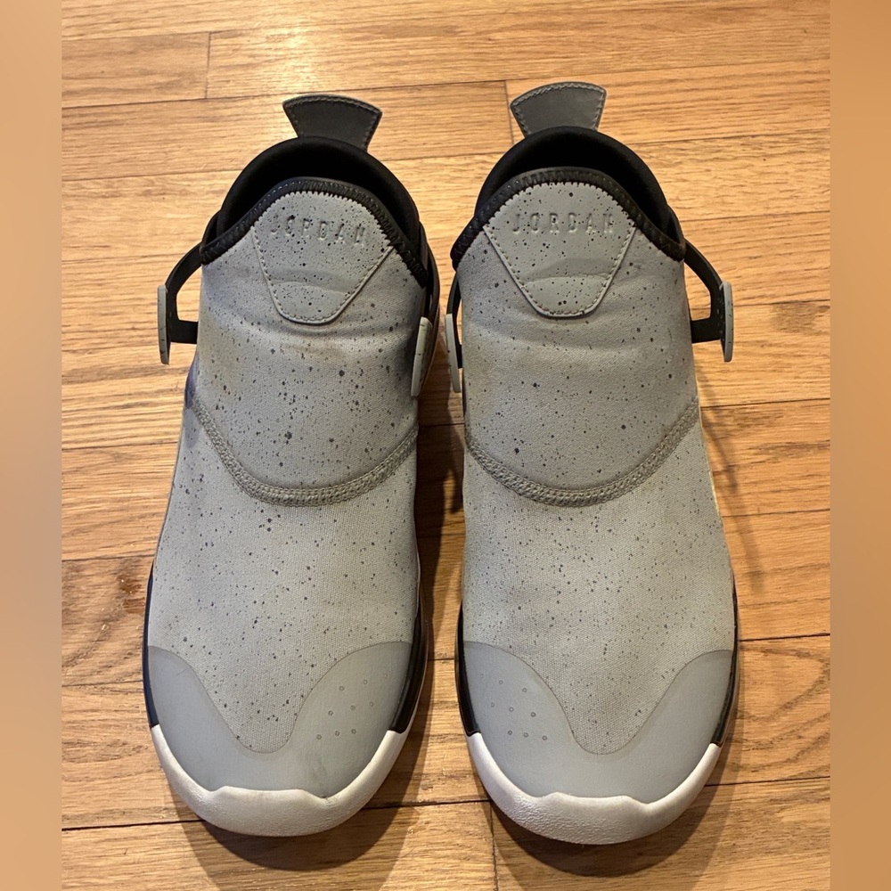 Nike Lunarlon Speckled Gray Sneakers